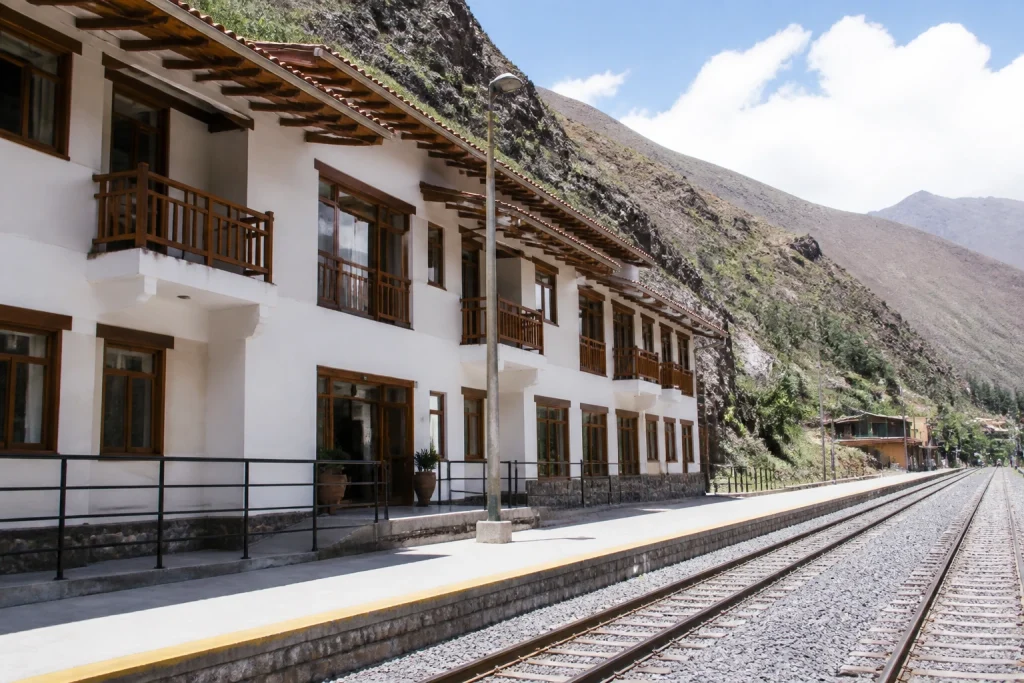 El Albergue beside Ollantaytambo Train Station