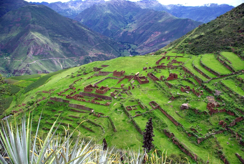 Huchuy Qosqo archaeological site near Calca