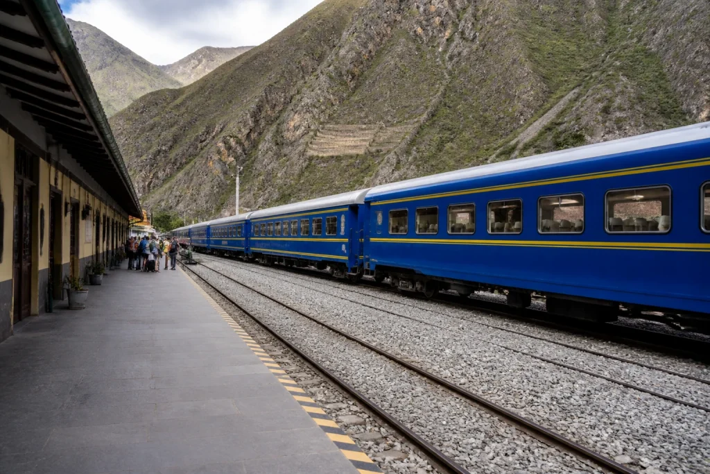 Rail platform at Ollantaytambo railway station