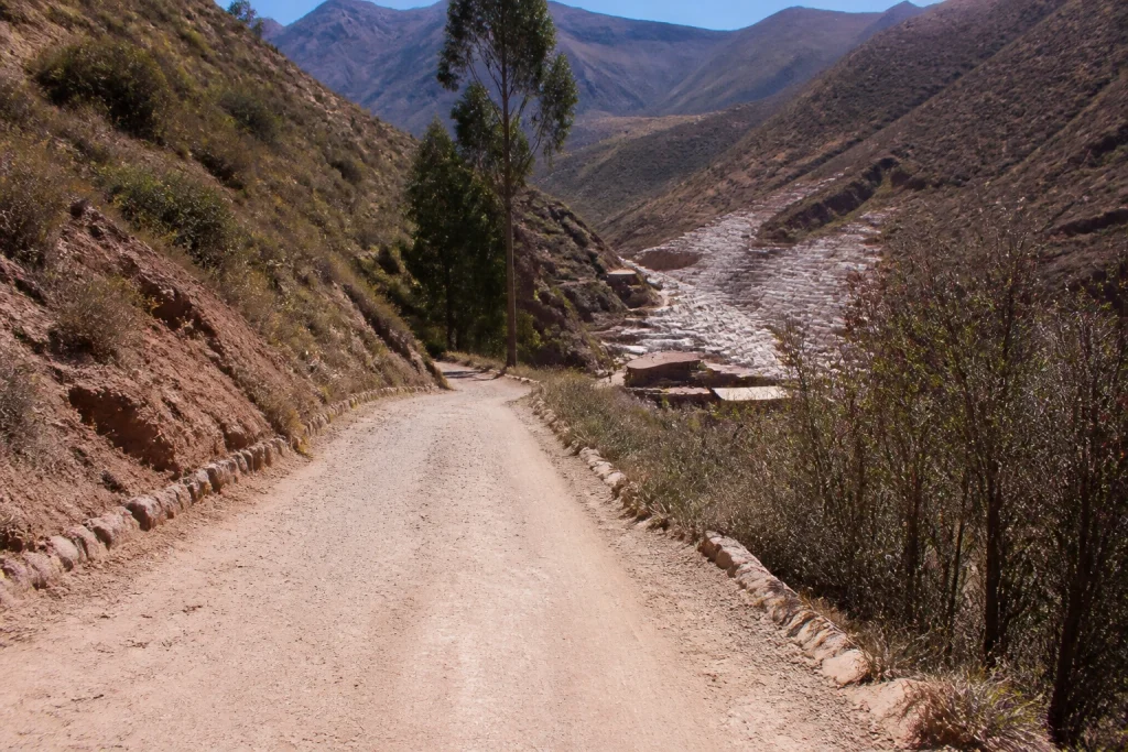 Unpaved rural access road near the Maras Salt Mines.