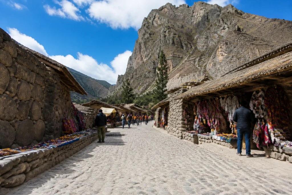 Artisan market area at Plaza Araccama in Ollantaytambo